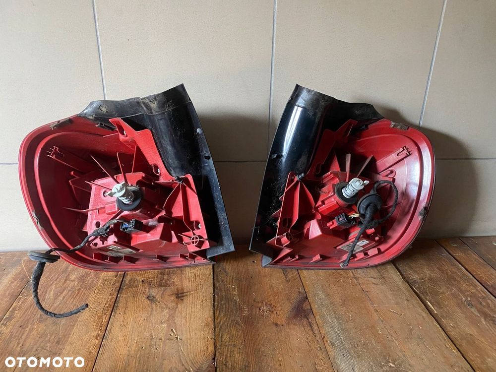 MERCEDES gla 156 lampa tylna prawa led w blotnik - 2