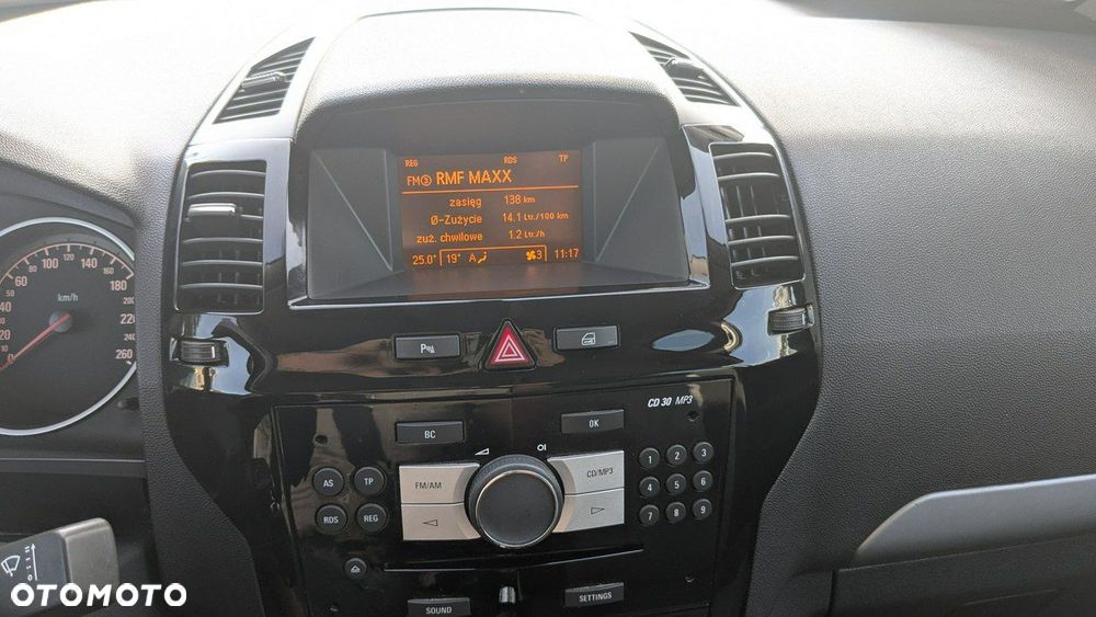 Opel Zafira - 26