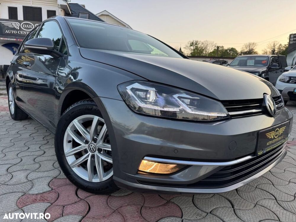 Volkswagen Golf - 9