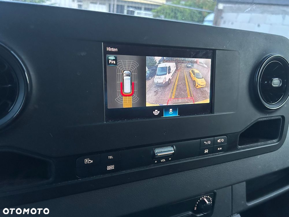 Mercedes-Benz Sprinter - 10