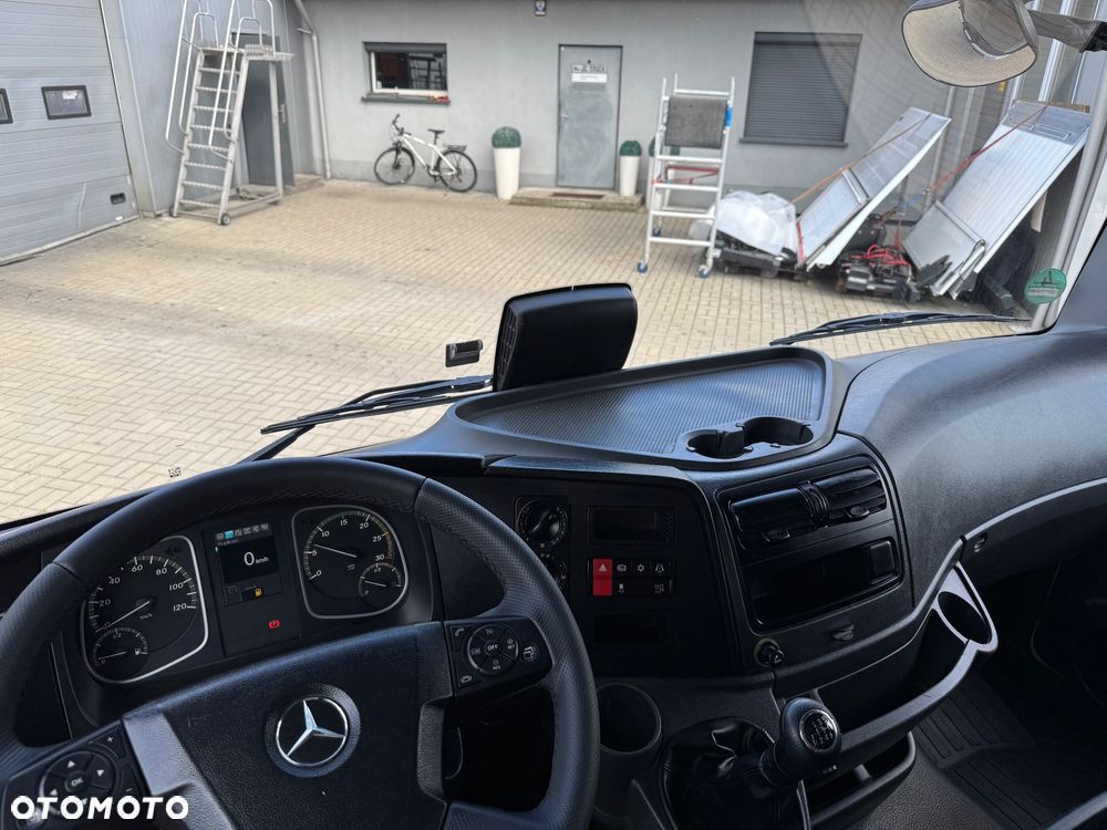 Mercedes-Benz ATEGO - 26