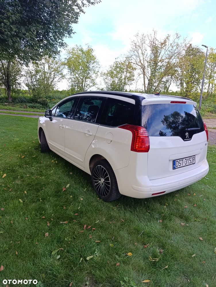 Peugeot 5008 - 9