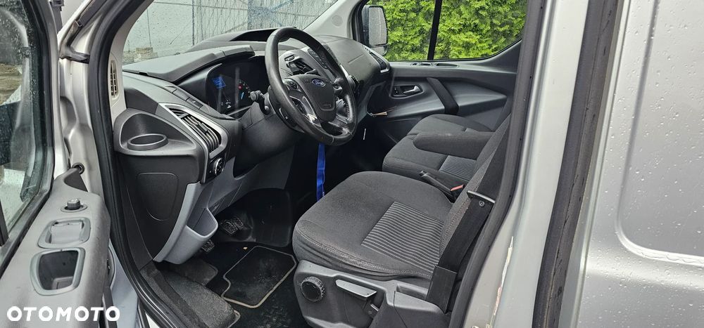 Ford TRANSIT CUSTOM - 20