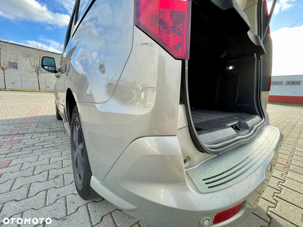 Ford Tourneo Connect 1.6 TDCi Titanium - 12