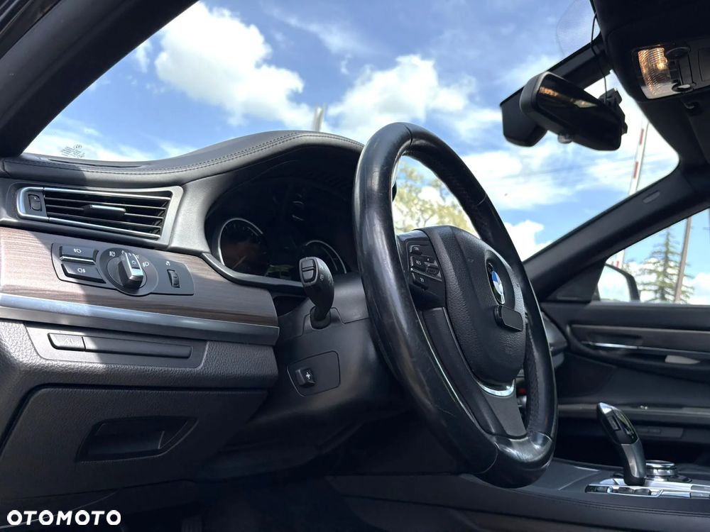 BMW Seria 7 730d - 10