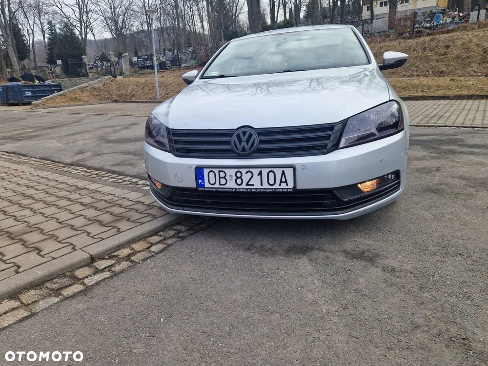 Volkswagen Passat 1.8 TSI Trendline - 2