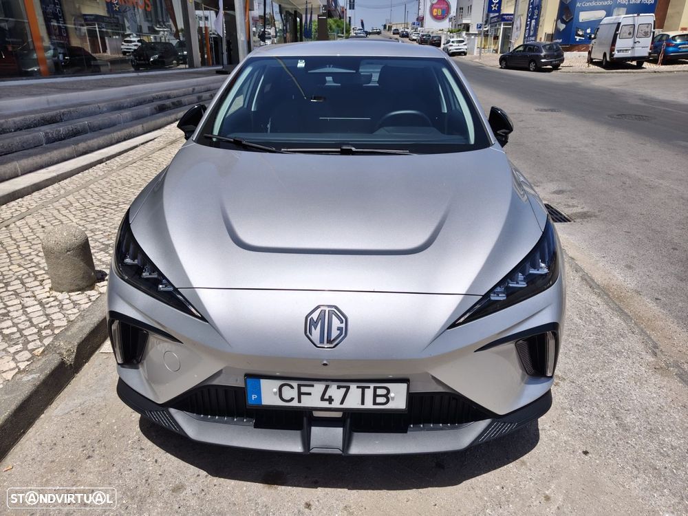 MG MG4 64 kWh Luxury - 1