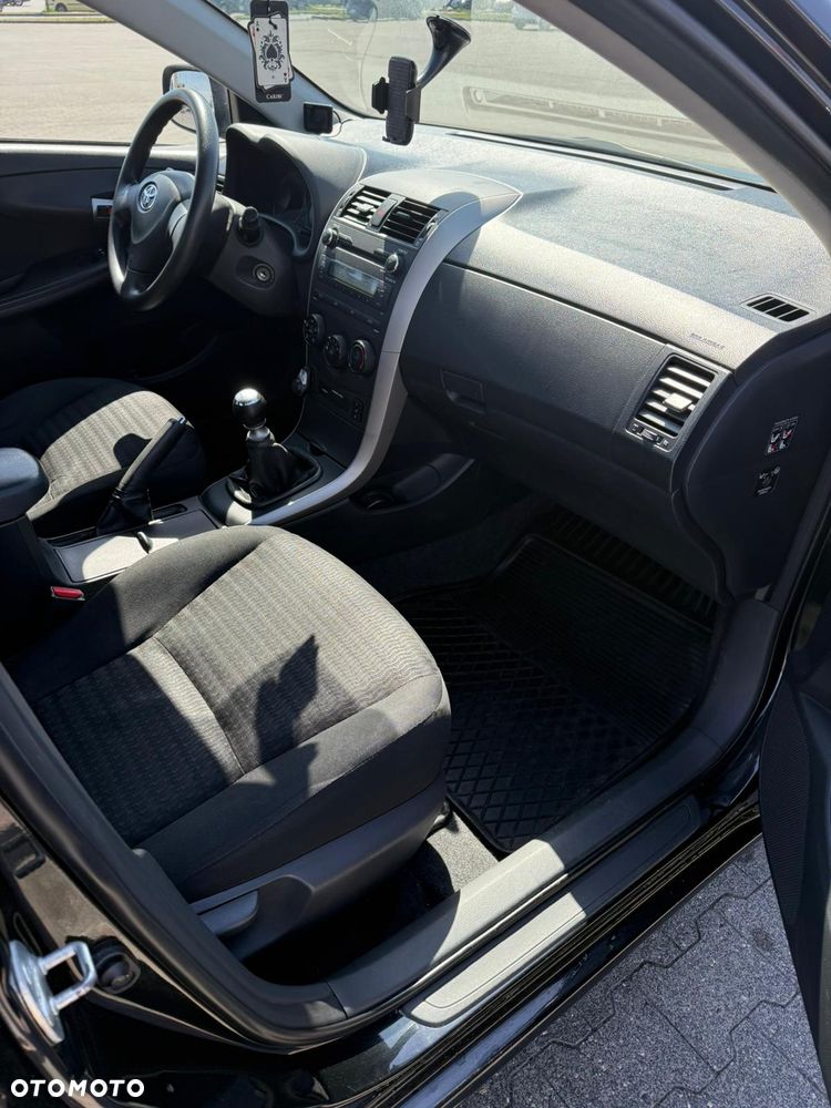 Toyota Corolla 1.6 Terra - 22