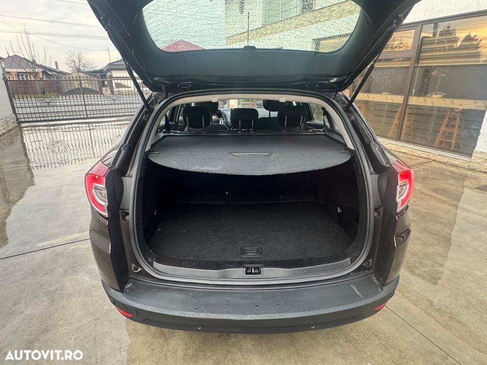 Renault Megane ENERGY TCe 115 Start & Stop LIMITED - 12