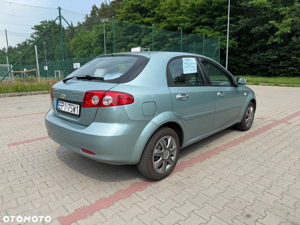 Chevrolet Lacetti 1.4 SE - 6