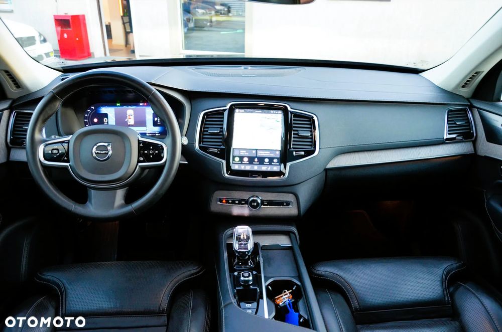 Volvo XC 90 T8 AWD Plus Dark - 26