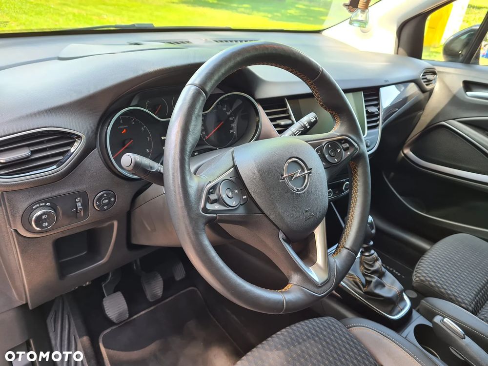 Opel Crossland X - 14