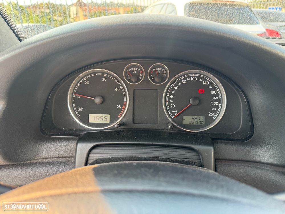 VW Passat Variant 1.9 TDi Confortline 6V - 18