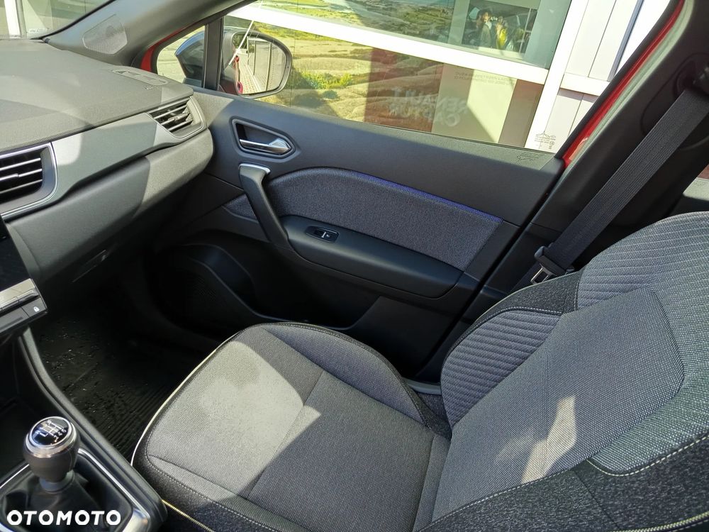 Renault Captur - 13