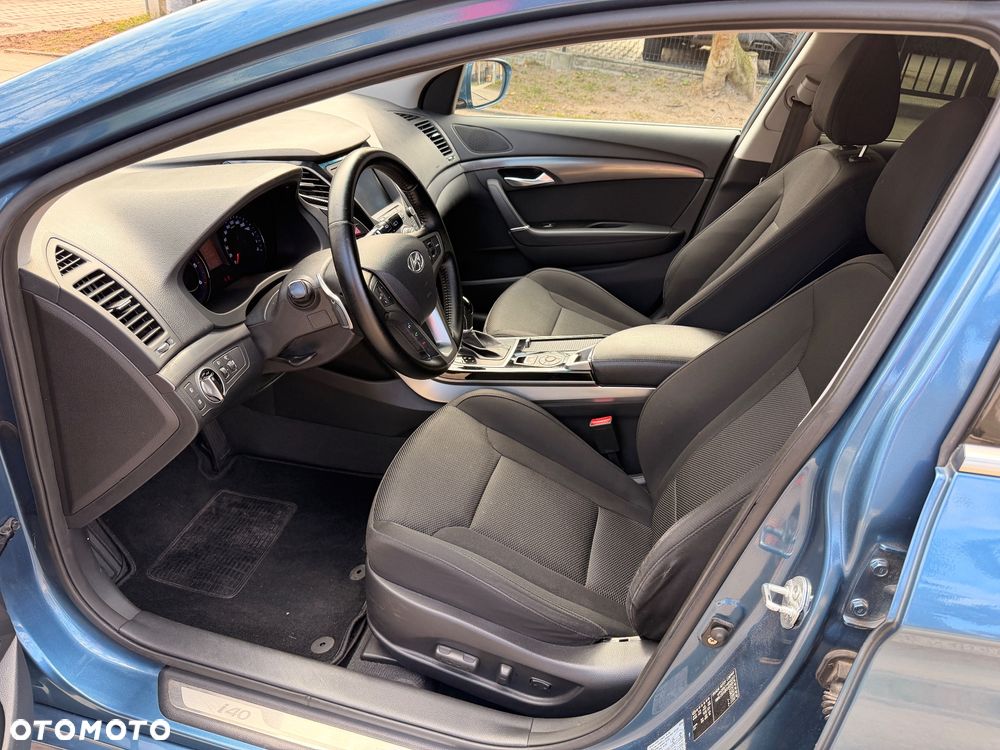 Hyundai i40 i40cw 1.7 CRDi Automatik Fifa World Cup Edition - 14