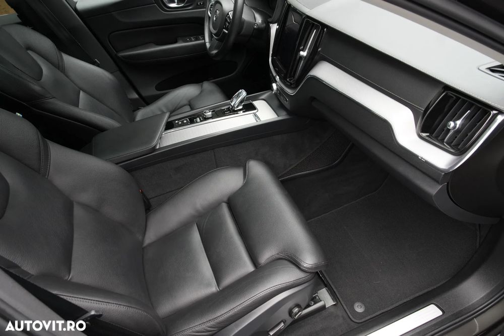 Volvo XC 60 T8 Twin Engine AWD Inscription - 13