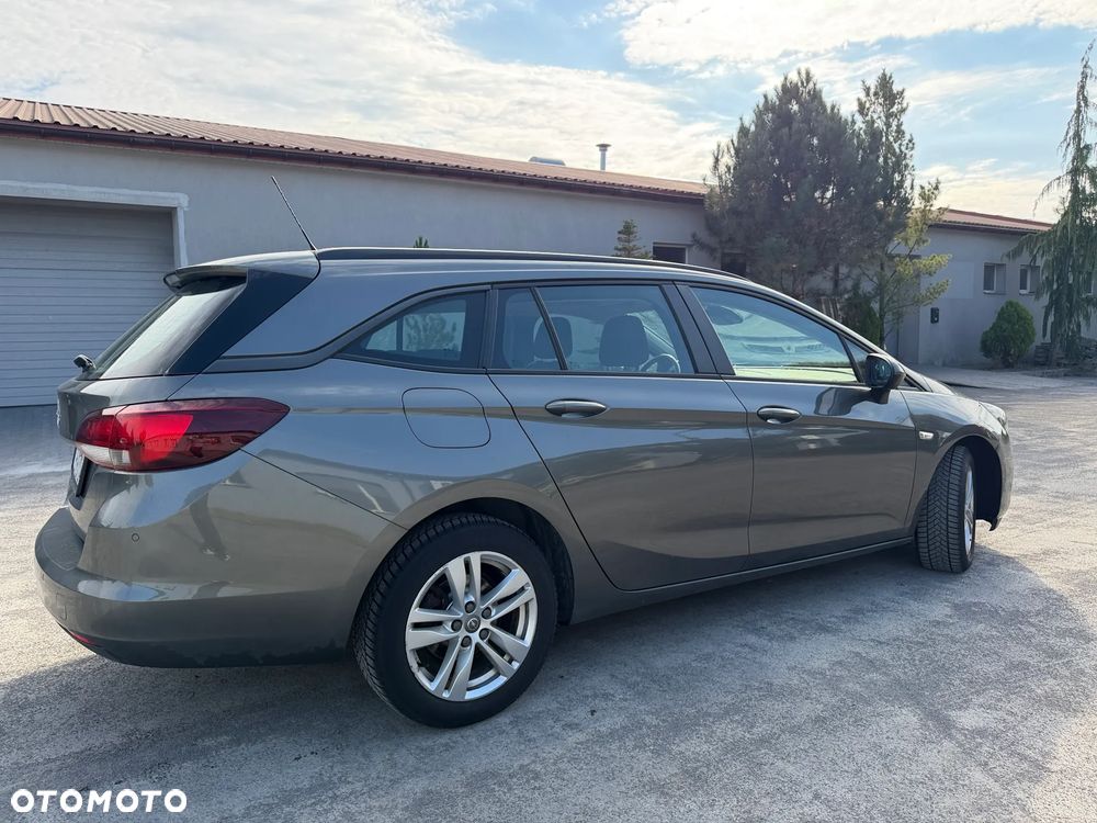 Opel Astra 1.2 T Edition S&S - 4