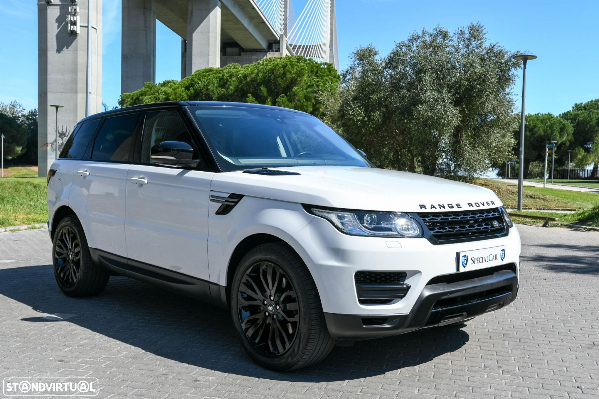 Land Rover Range Rover Sport 2.0 SD4 S - 3