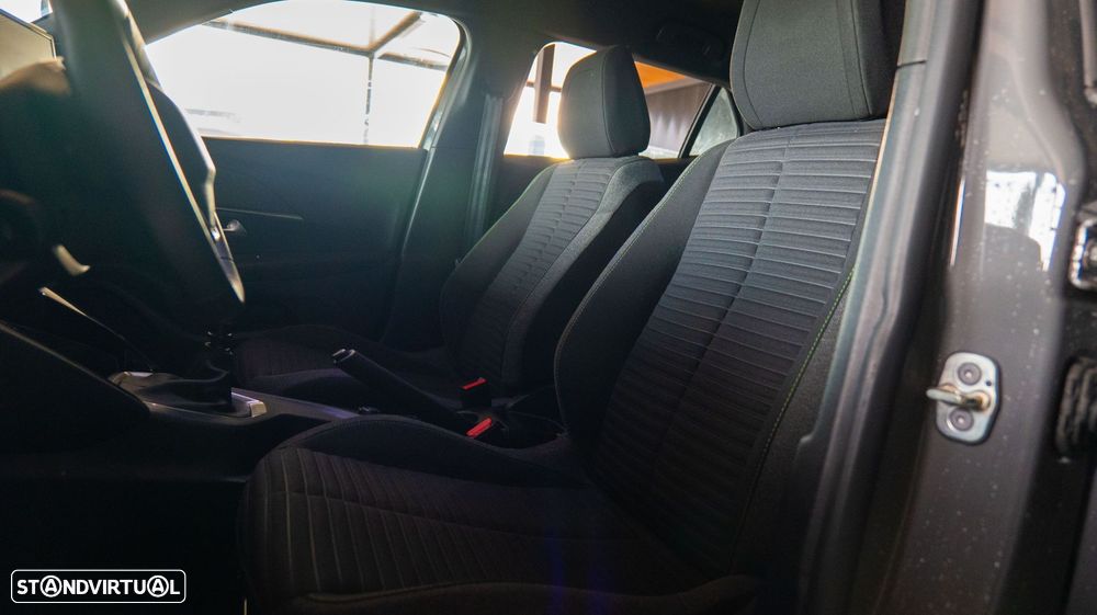 Peugeot 2008 1.2 PureTech Active Pack - 21