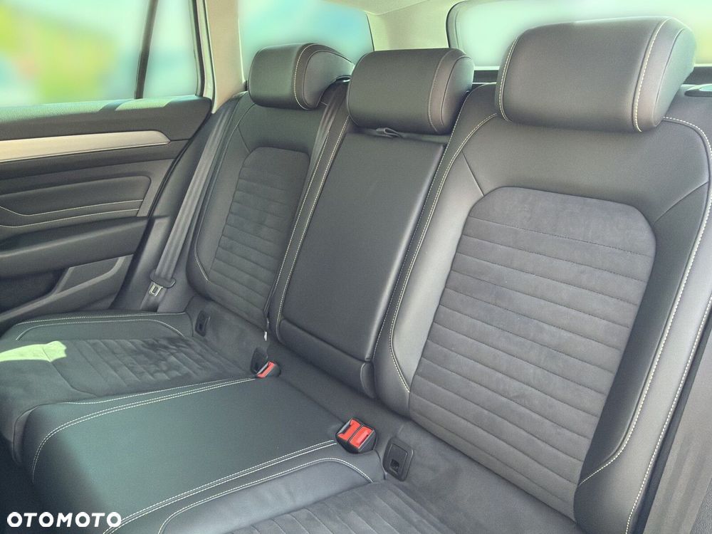 Volkswagen Passat - 17