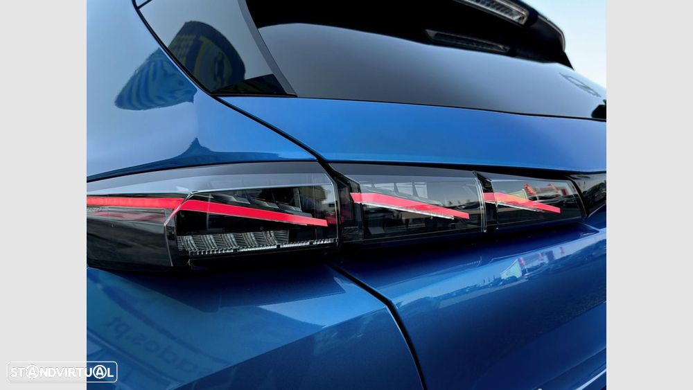 Peugeot 308 1.6 Hybrid GT Pack e-EAT8 - 32
