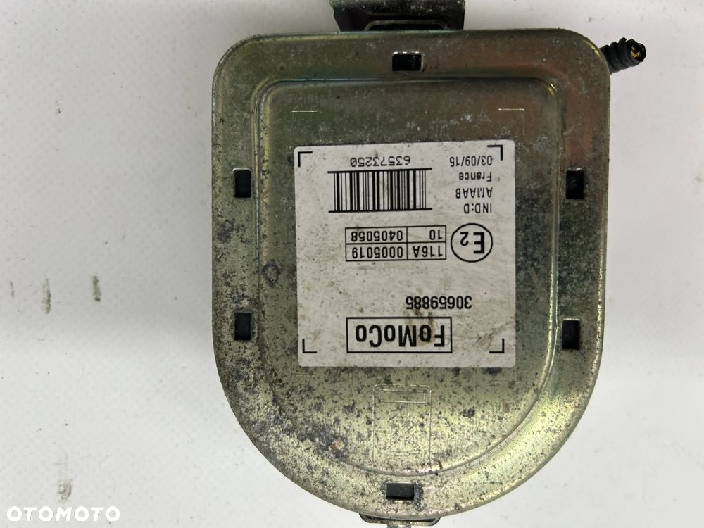 Volvo V-40 II 2012-  syrena alarmu 30659885 - 2