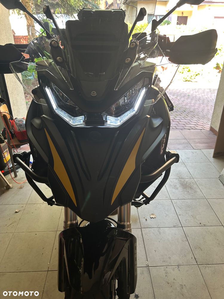 QJMOTOR 900 S - 7