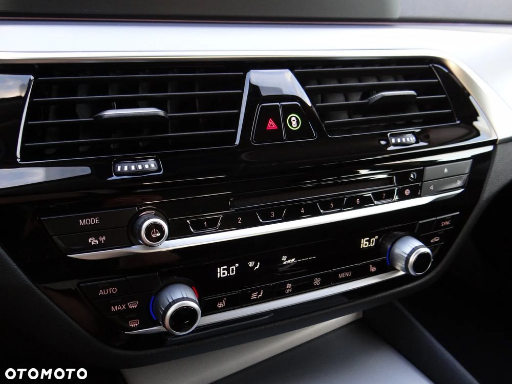 BMW Seria 5 520d - 17