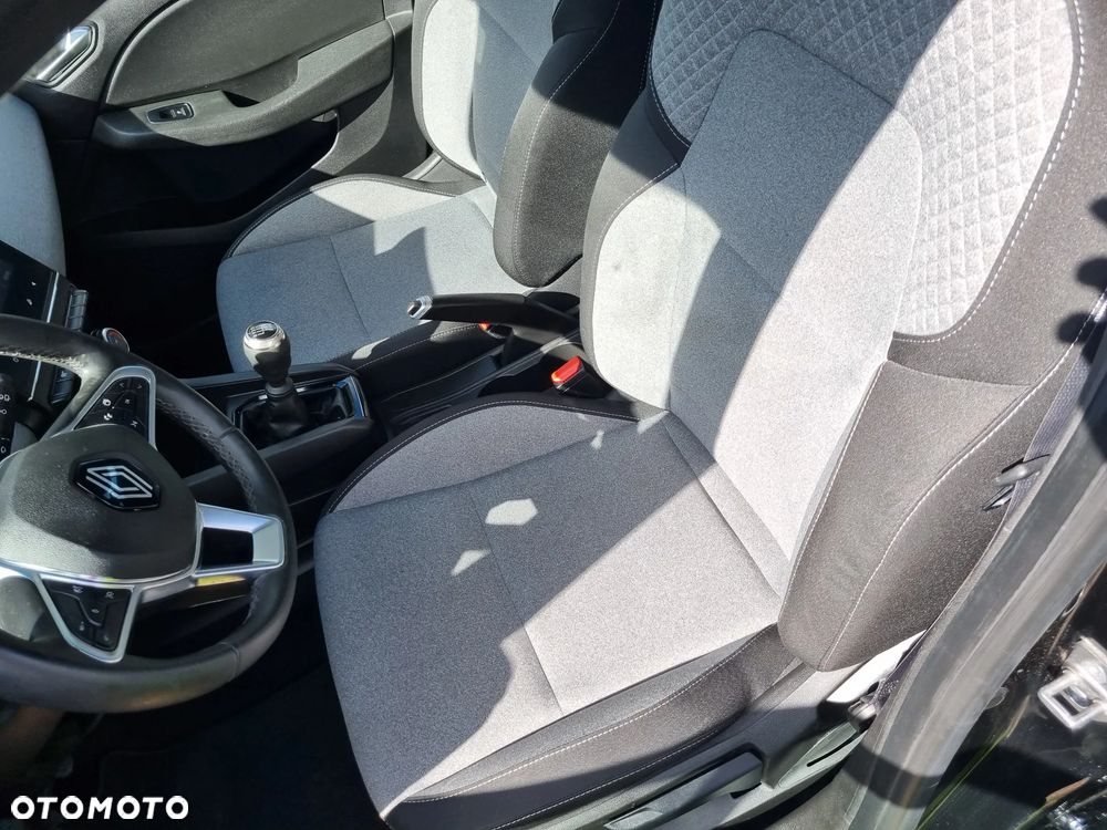 Renault Clio TCe 90 EVOLUTION - 17