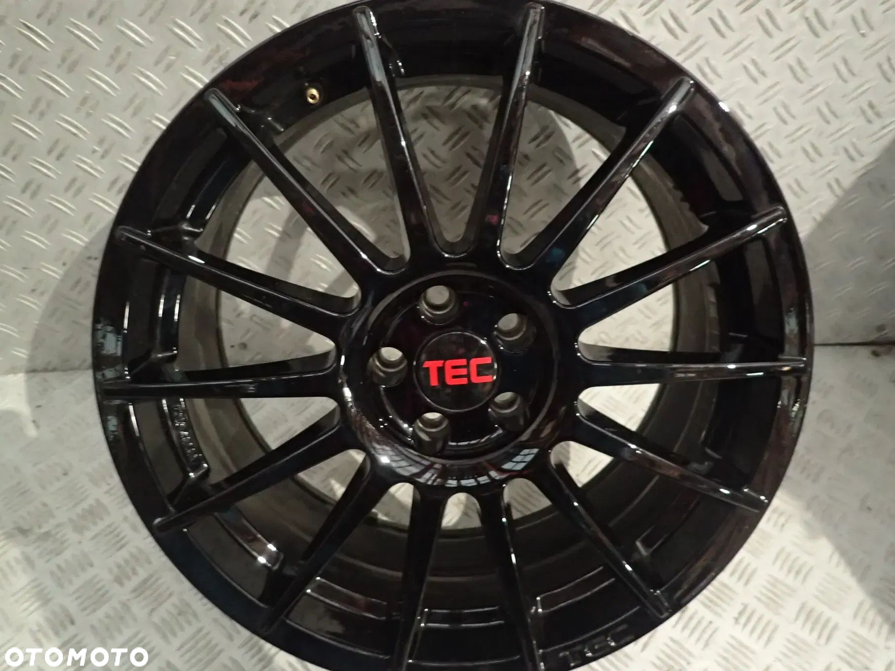 FELGA ALUMINIOWA AUDI VW 5X100 8X18 ET 35 AS2-8018 - 2