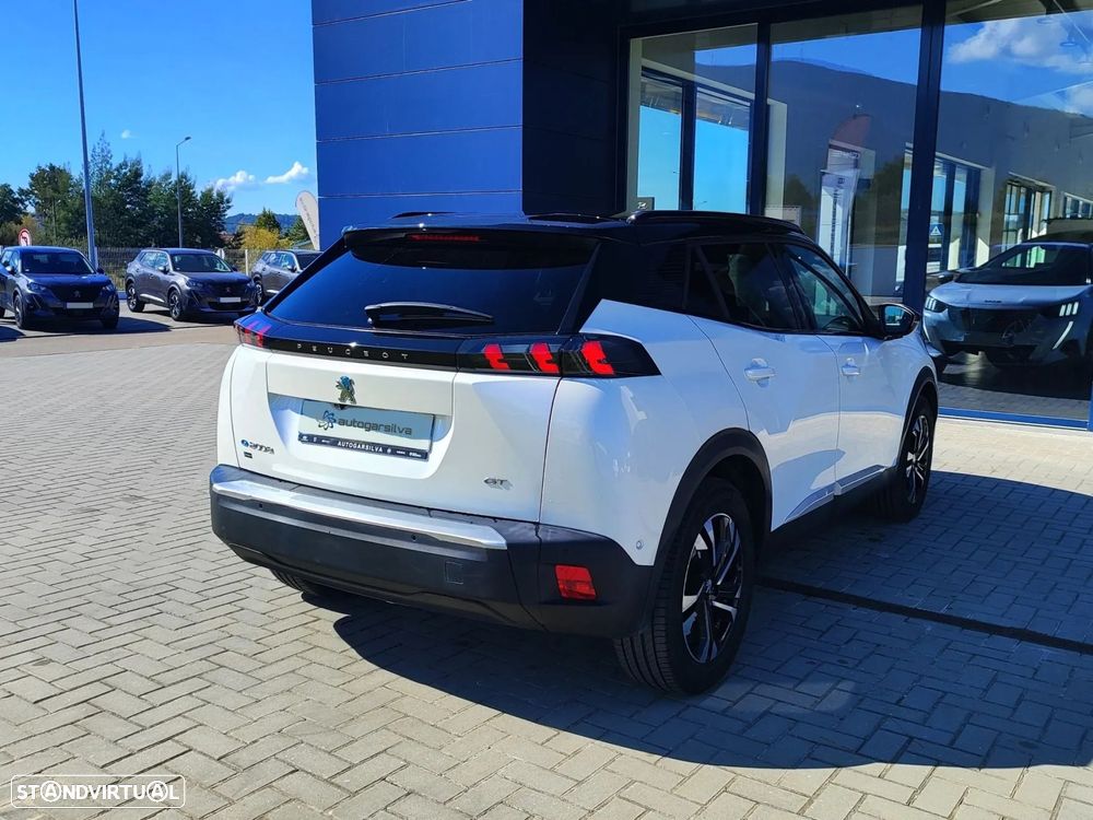 Peugeot e-2008 50 kWh GT - 8