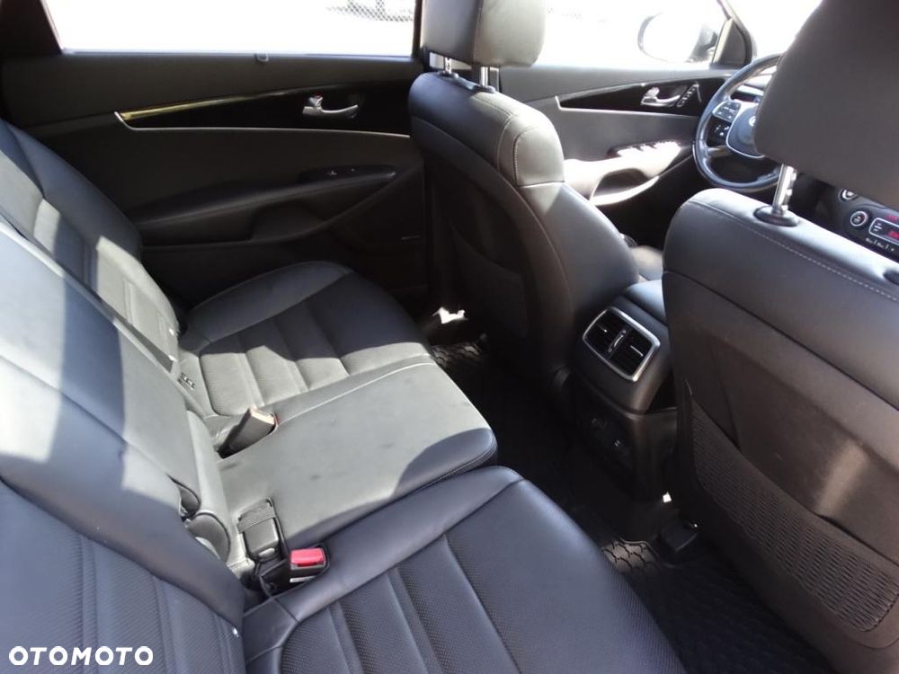 Kia Sorento - 13