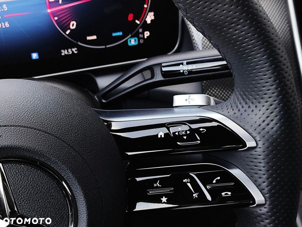 Mercedes-Benz GLC - 21