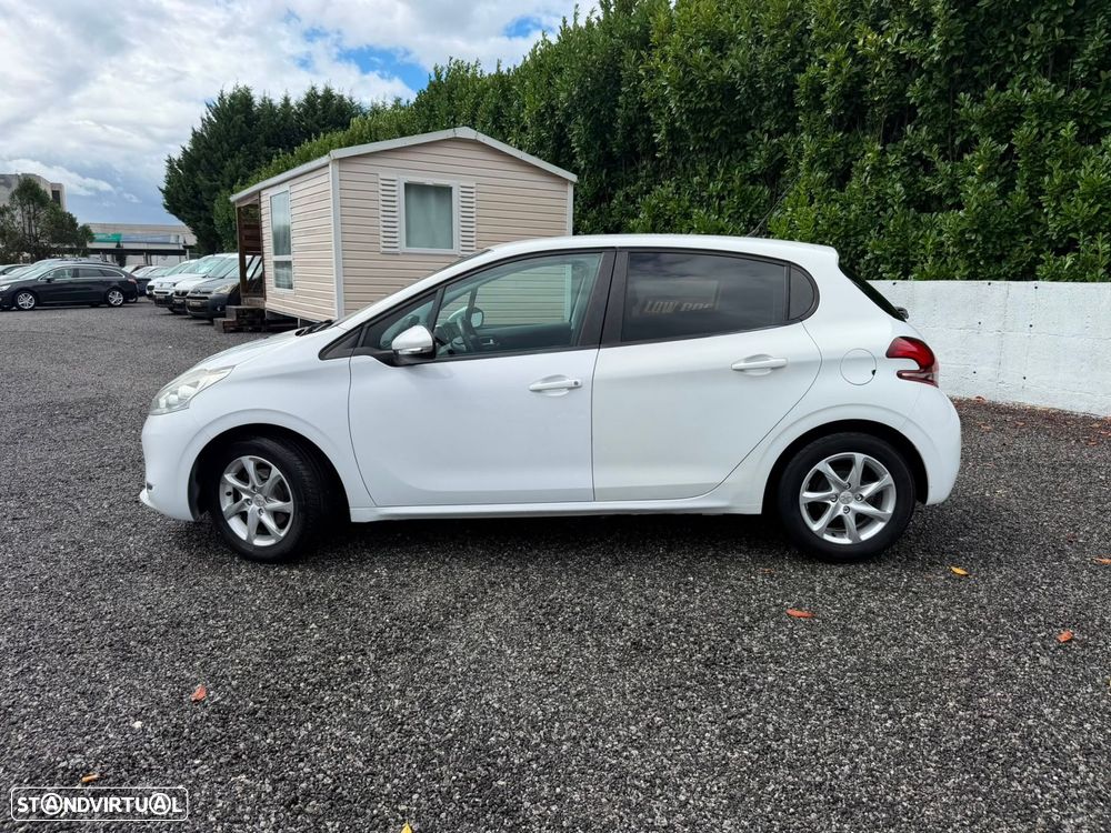 Peugeot 208 1.6 BlueHDi Style - 13