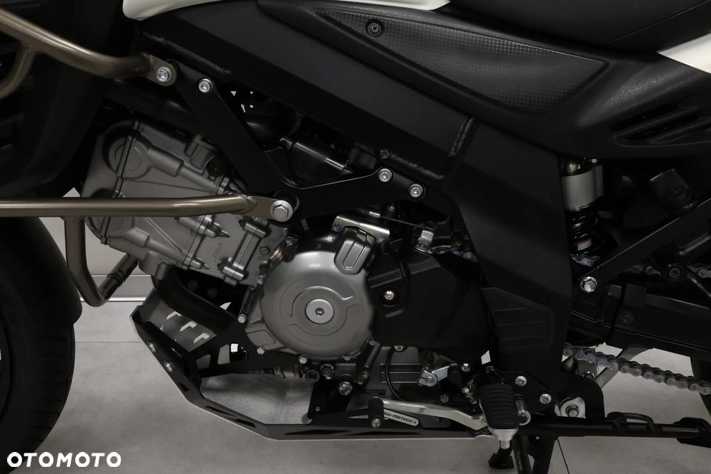 Suzuki DL - 38
