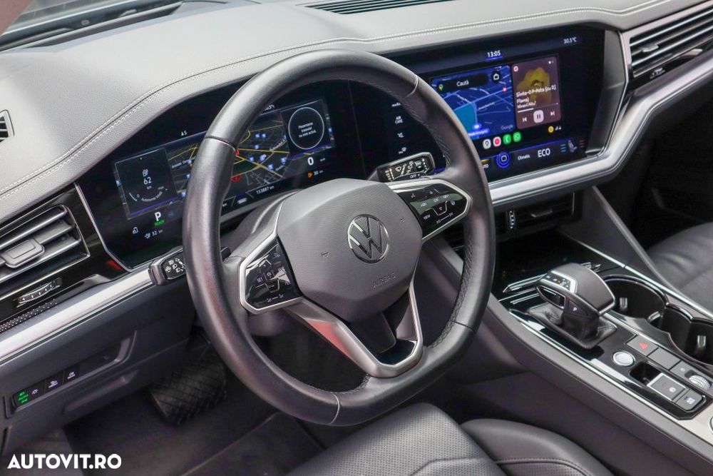 Volkswagen Touareg - 28