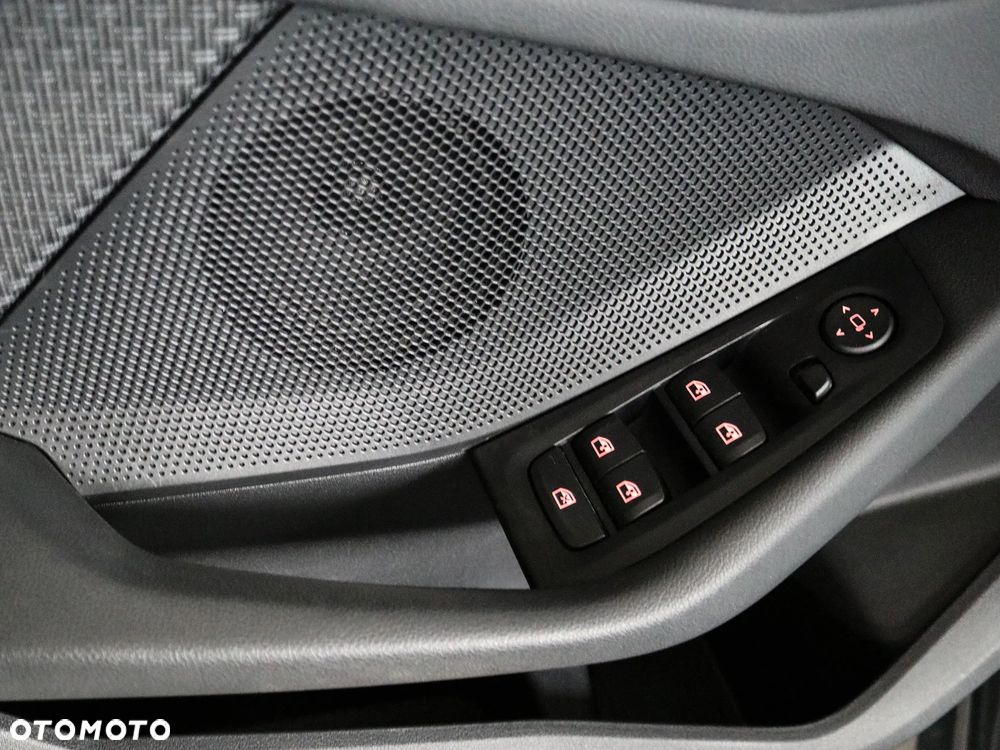 BMW Seria 1 118i Advantage - 12