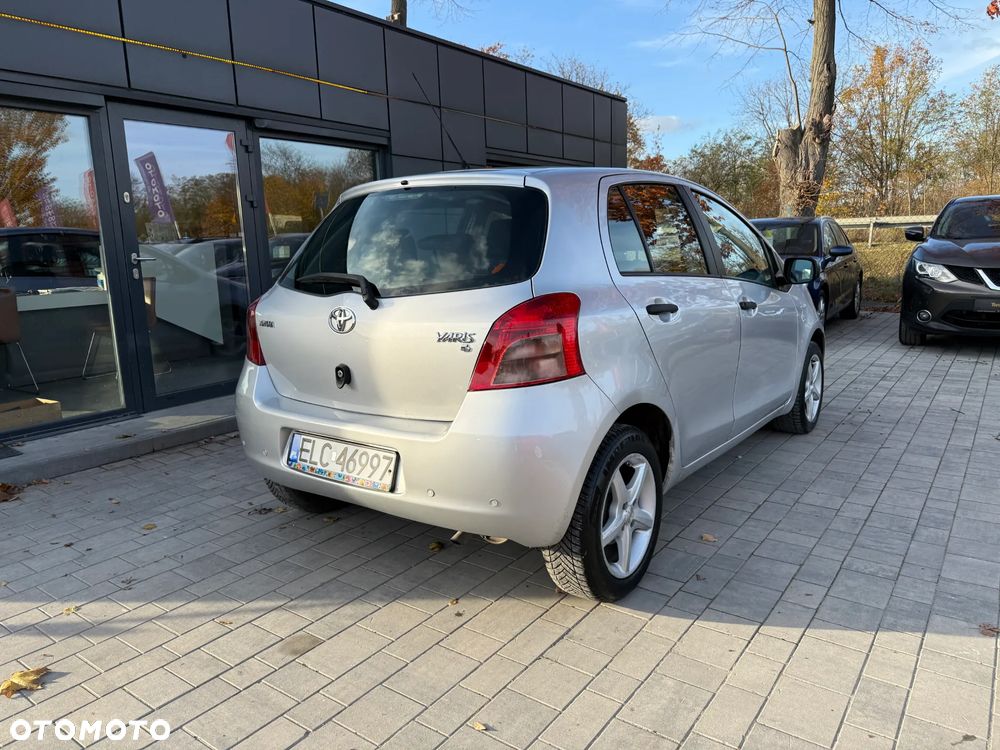 Toyota Yaris 1.3 Luna - 15