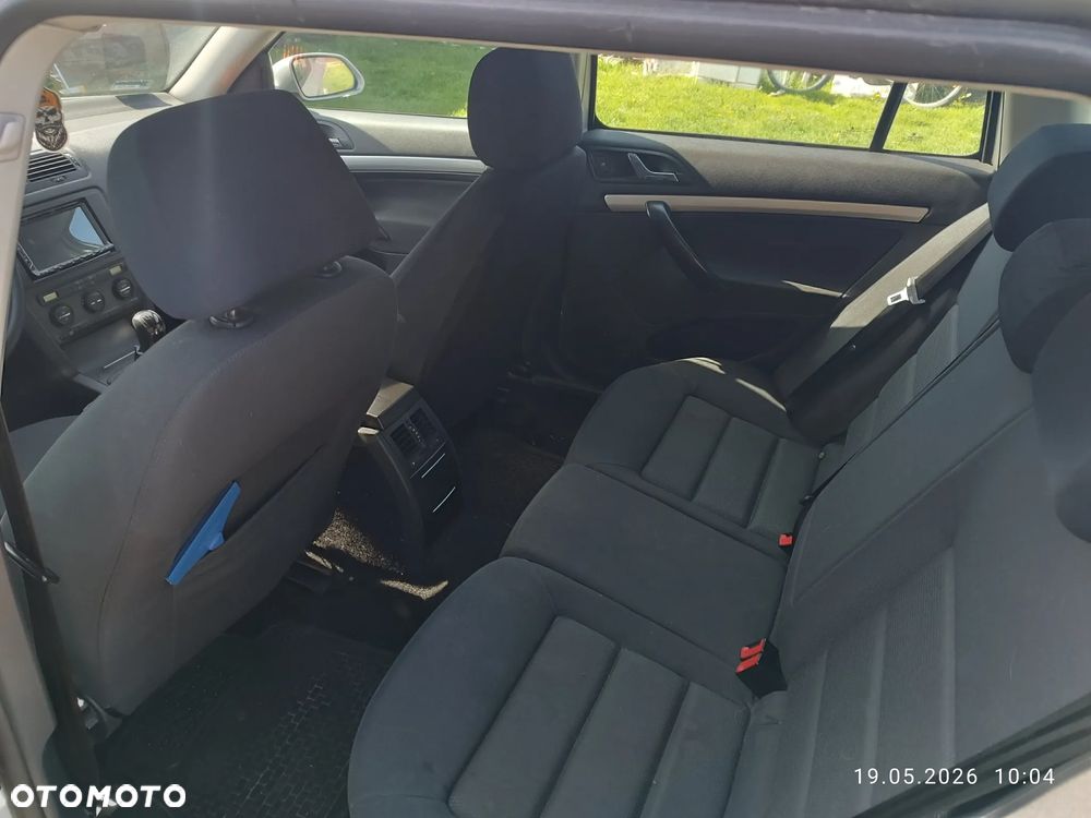 Skoda Octavia 1.6 FSI Classic - 9