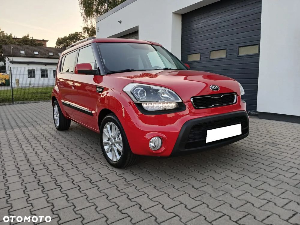 Kia Soul 1.6 CRDI Dream Team Edition - 9