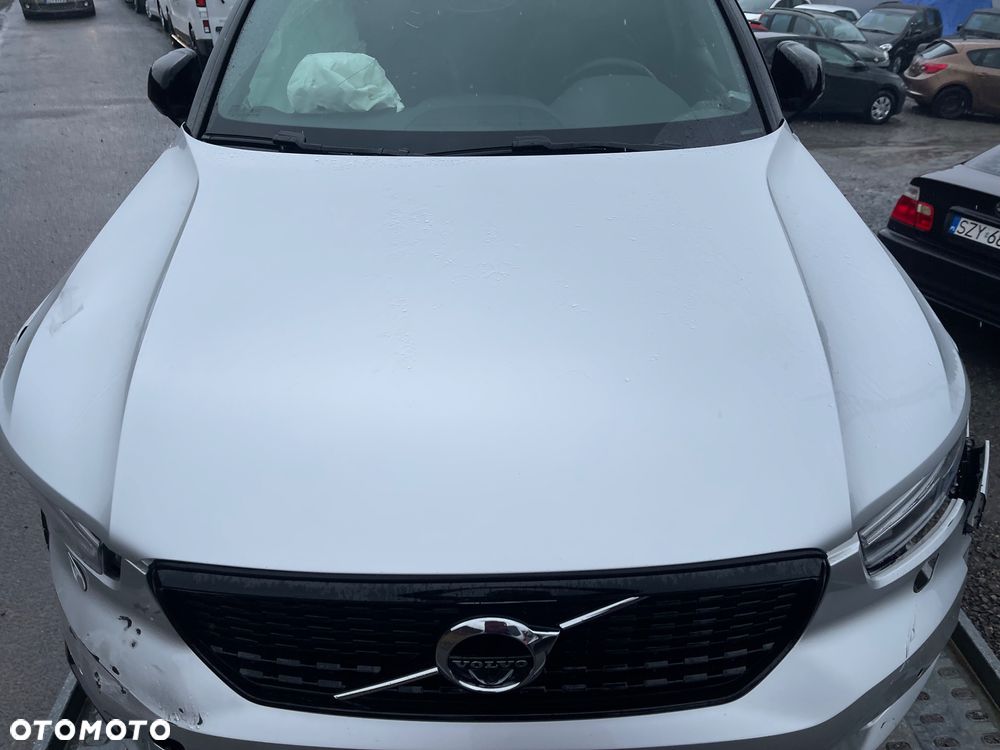 Volvo XC 40 D4 AWD Geartronic R-Design - 13