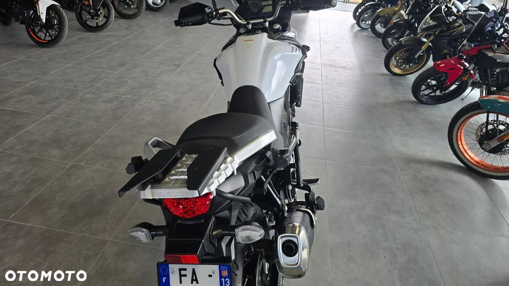 Suzuki V-STROM - 33