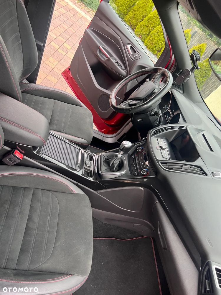 Ford Kuga 1.5 EcoBoost FWD ST-Line X - 11