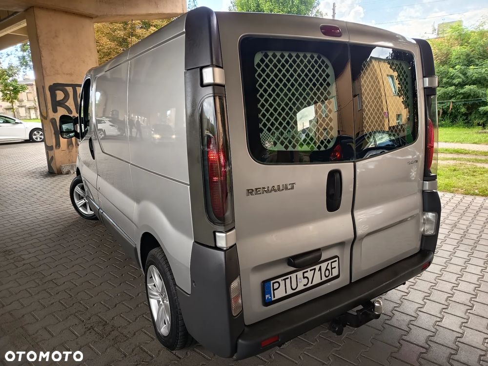 Renault TRAFIC - 6