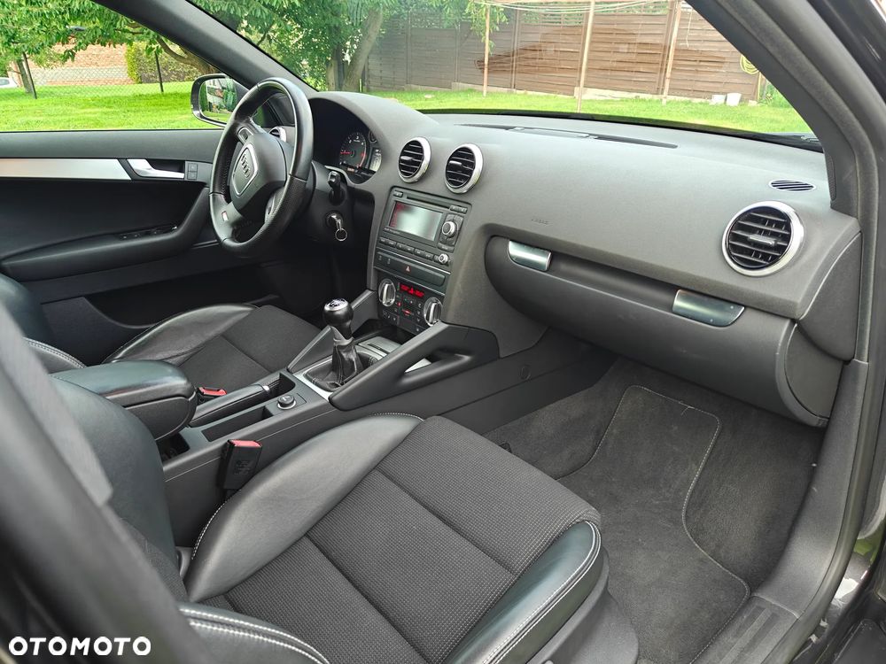 Audi A3 Sportback 2.0 TDI DPF S line Sportpaket - 7