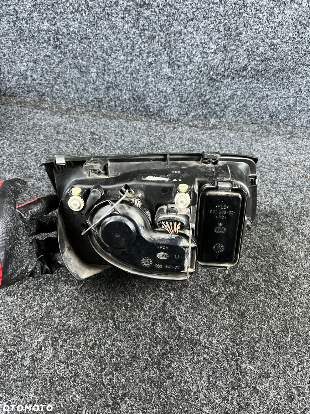 vw bora reflektor lampa lewy przód lewa przednia hella OE - 8