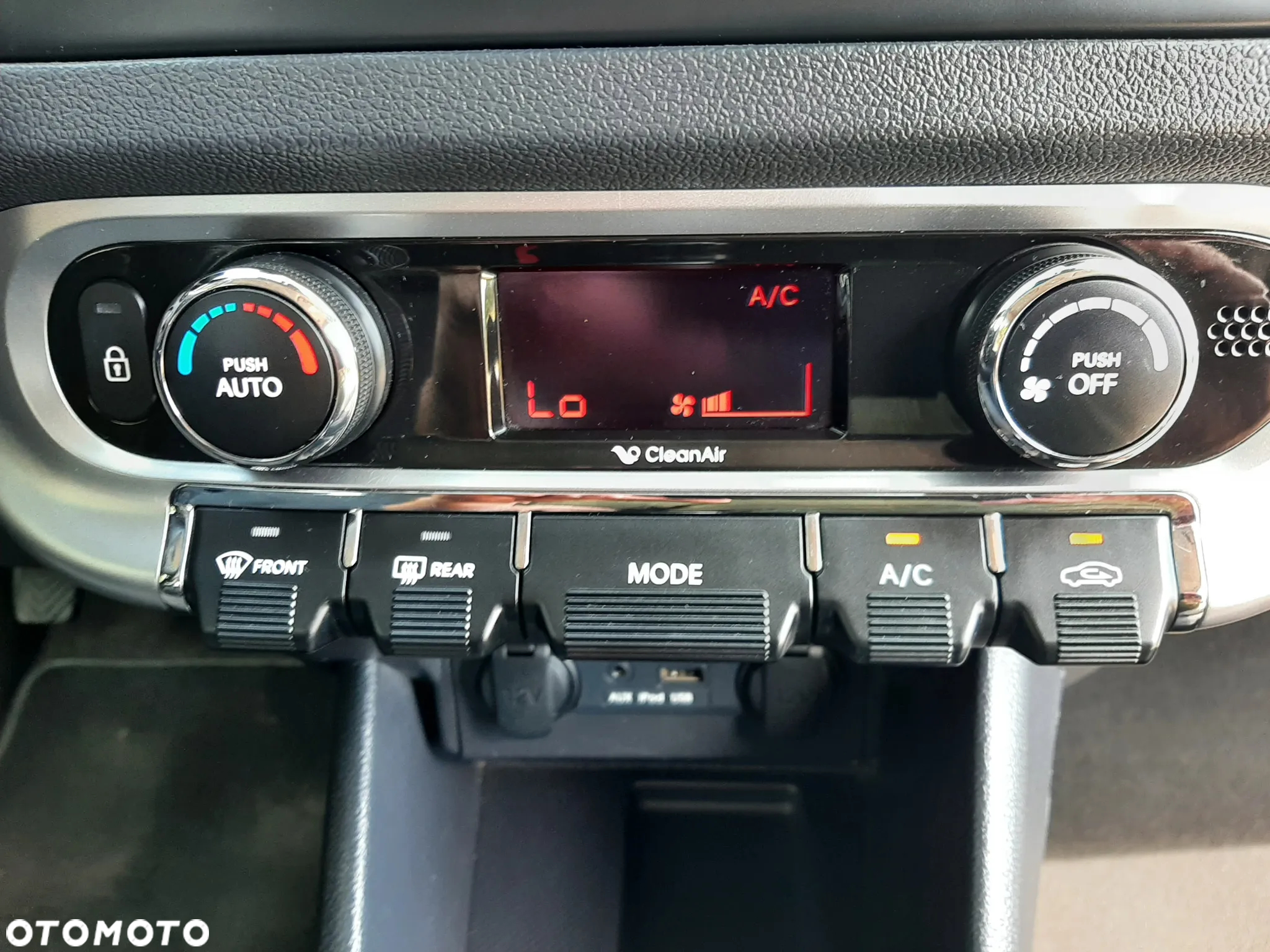 Kia Rio 1.2 Dream Team Edition - 17