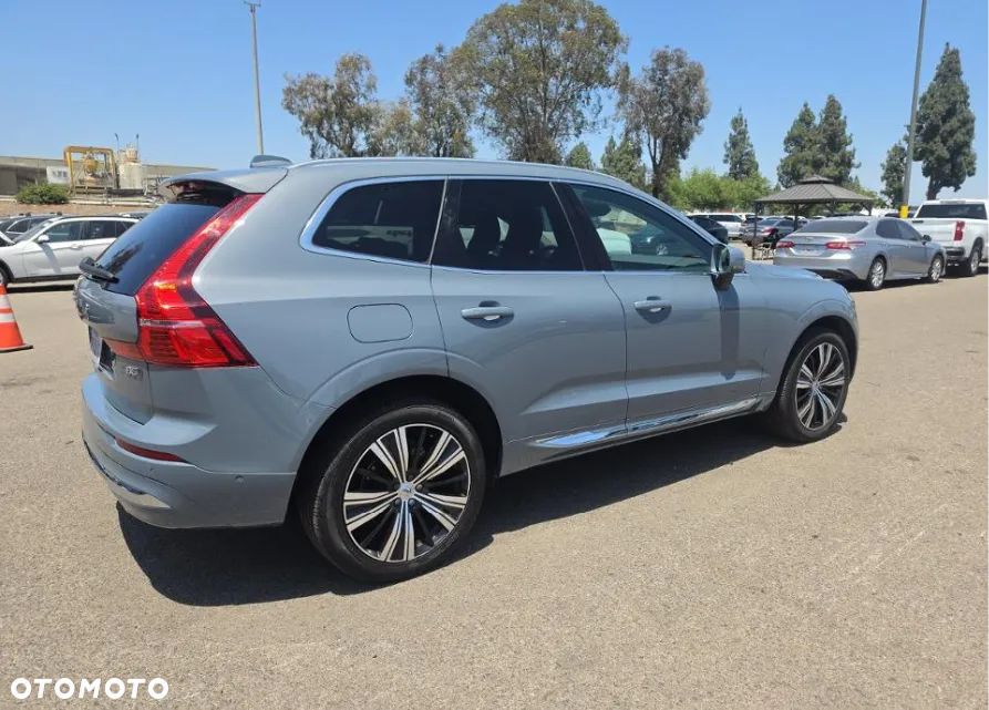 Volvo XC 60 B5 B AWD Plus Bright - 4