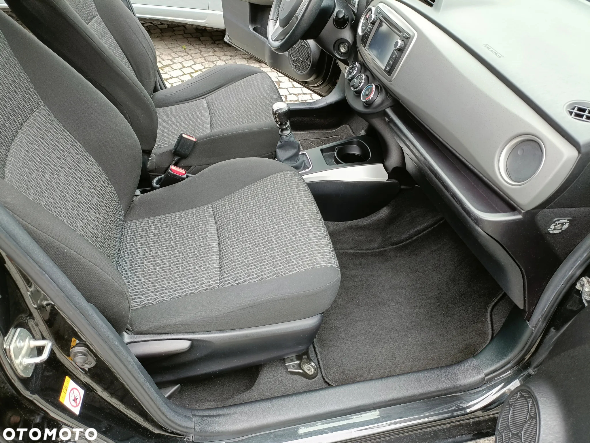 Toyota Yaris 1.33 VVT-i Edition - 17