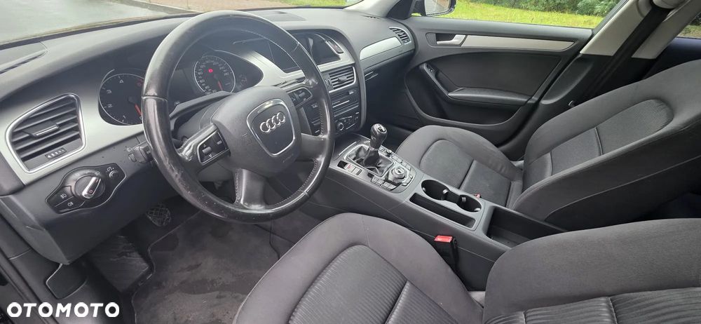 Audi A4 Limousine - 7